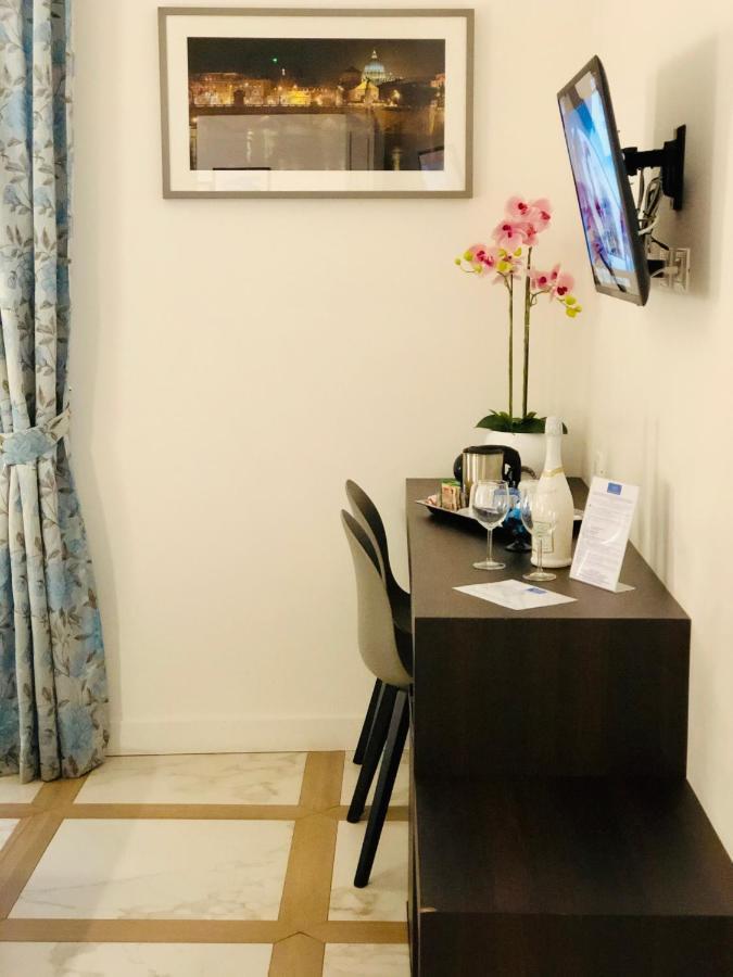 Double Room Private Bathroom