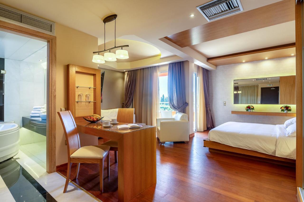 Junior Suite Pool View