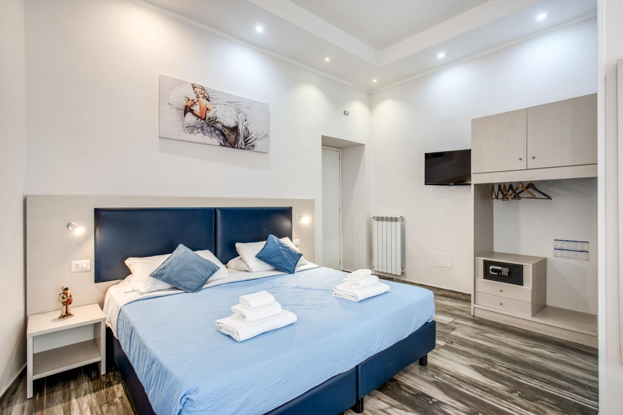 Deluxe Double or Twin Room