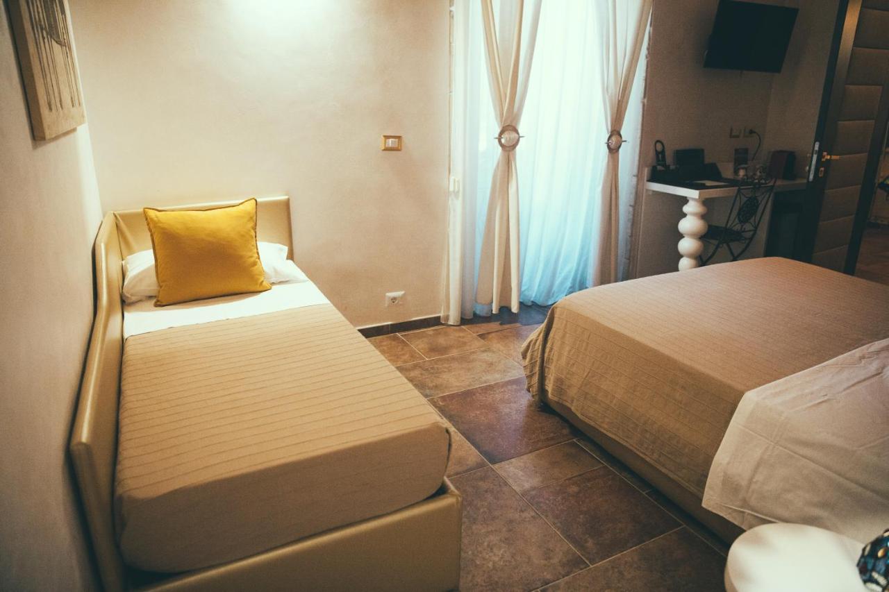 Deluxe Triple Room