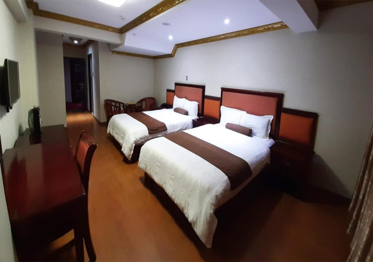 King Room Two King Beds