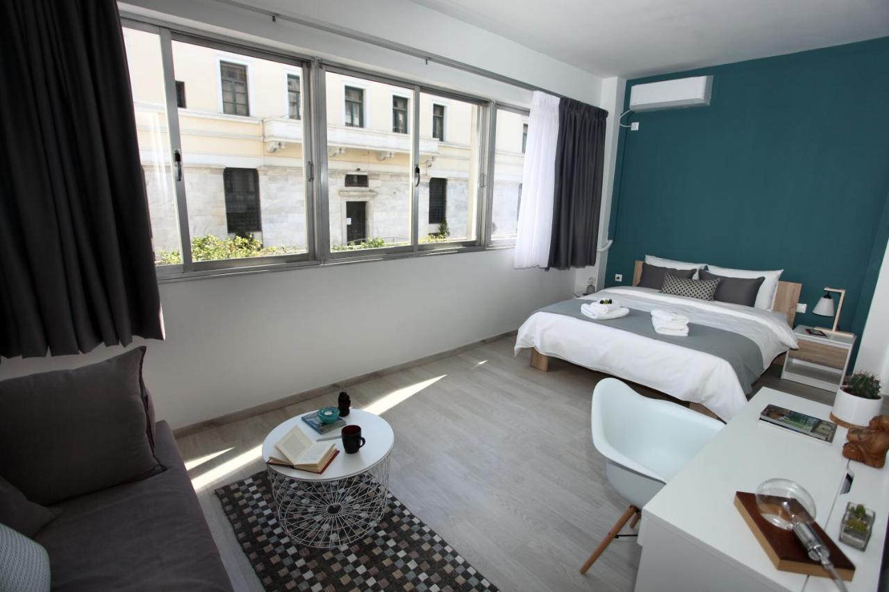 Deluxe Studio