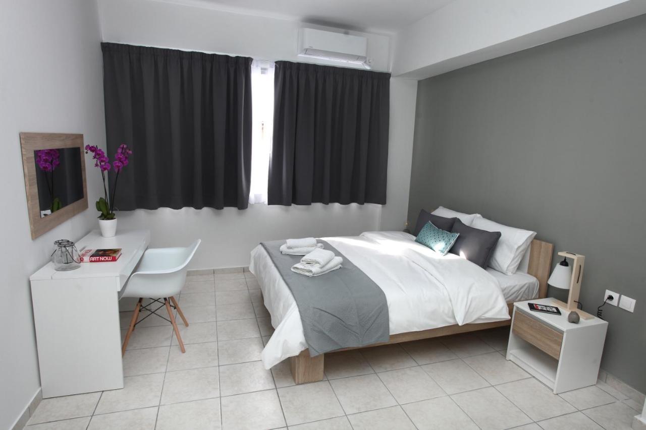 Deluxe Studio