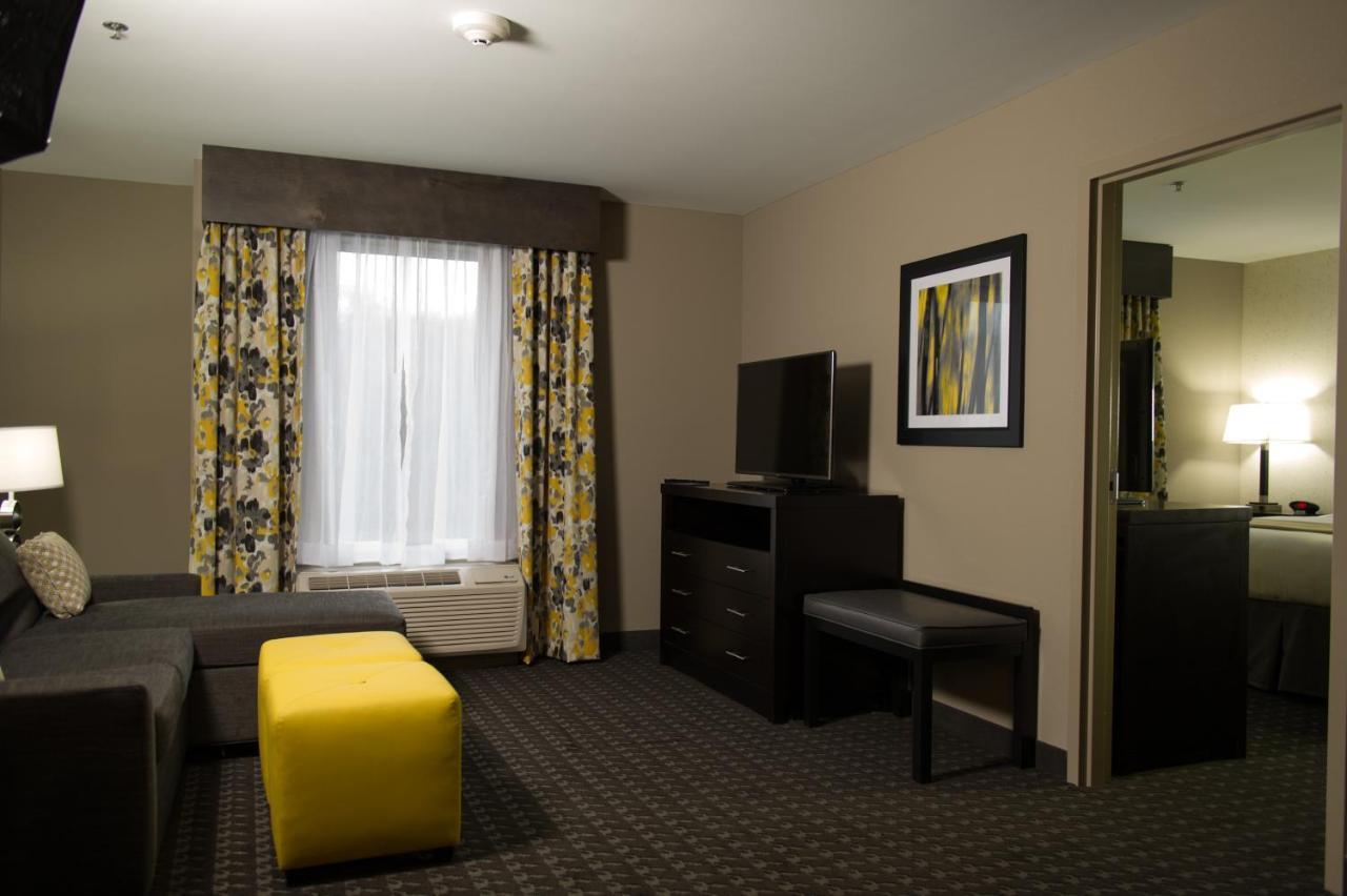 Deluxe Suite Hearing Disability Access Non-Smoking,1076234302:JPEG