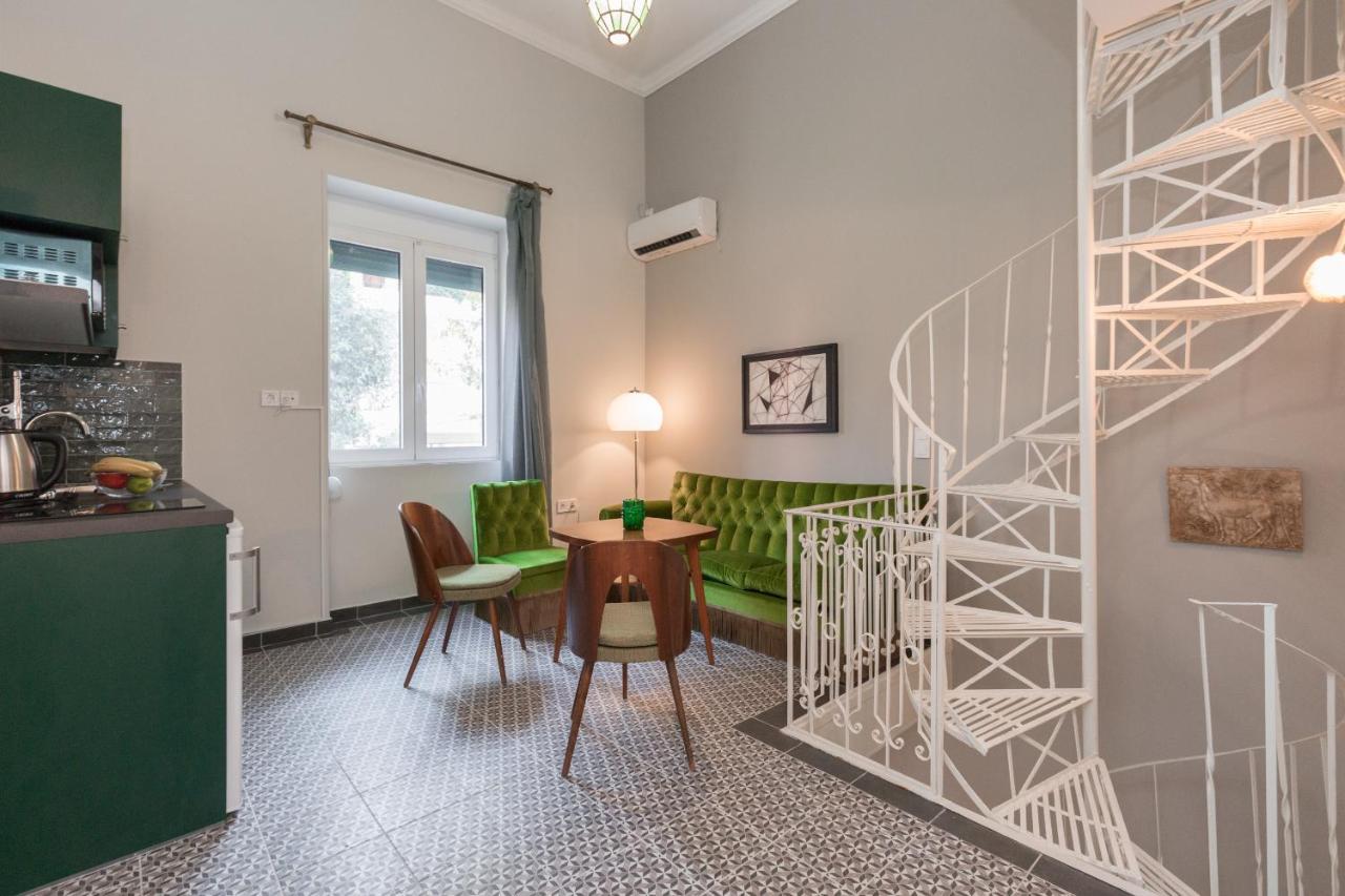 Emerald Three-Level Apartment