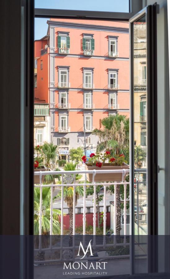 Superior King Room Balcony