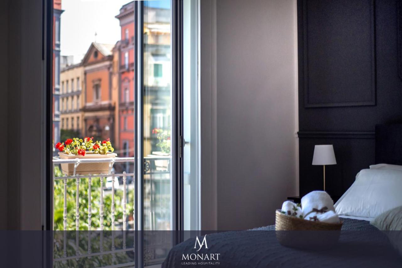 Superior King Room Balcony