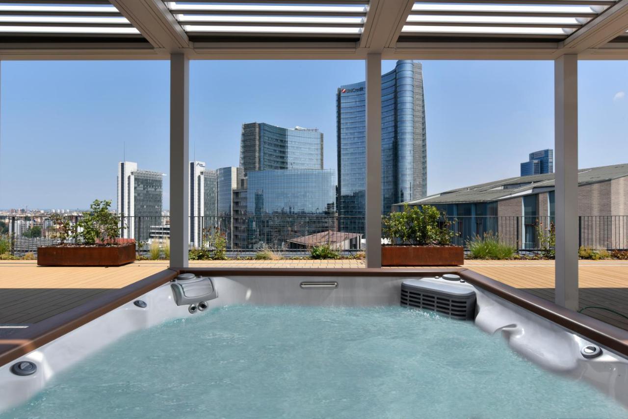 Penthouse Suite V-Floor City View