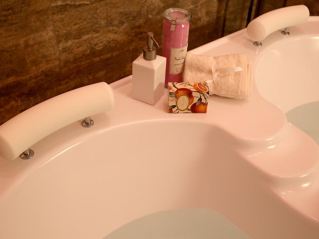 Suite Spa Bath