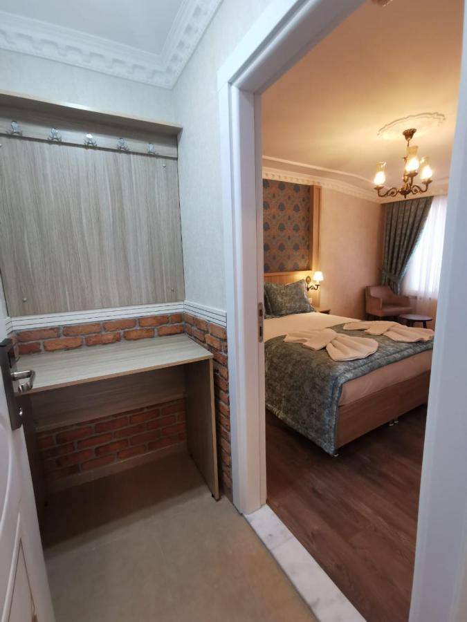 Deluxe Suite with Sea View
