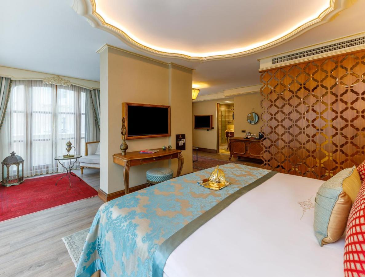King Suite with Hot Tub