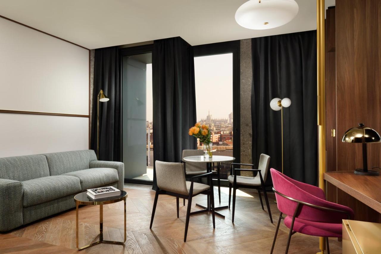 Suite V-Floor City View