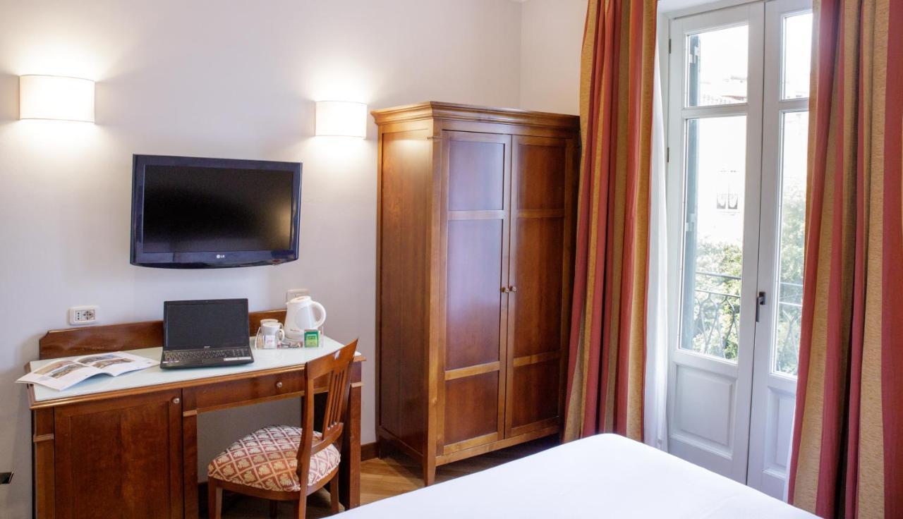 Deluxe King Room Balcony