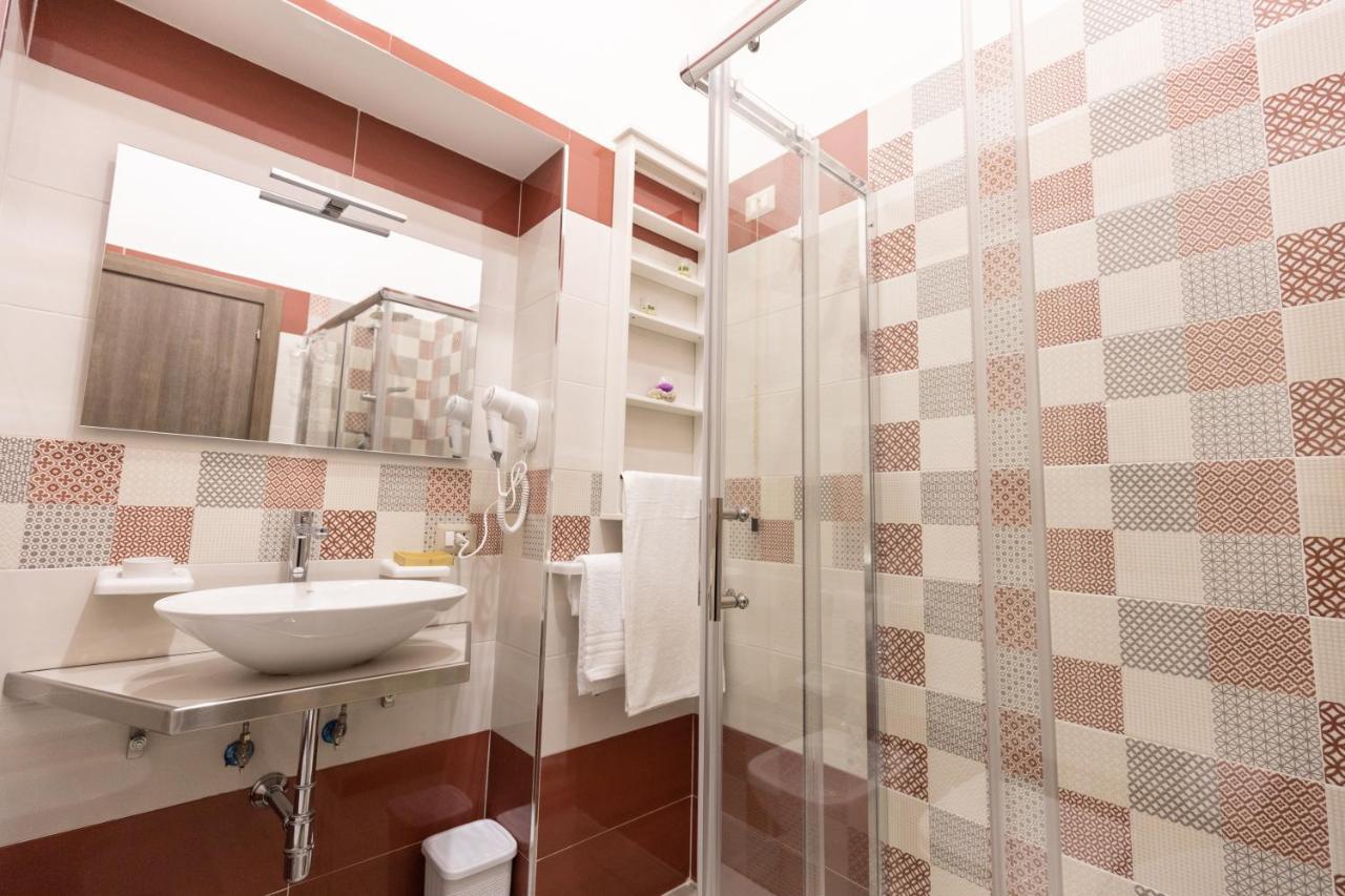 Quadruple Room Private Bathroom