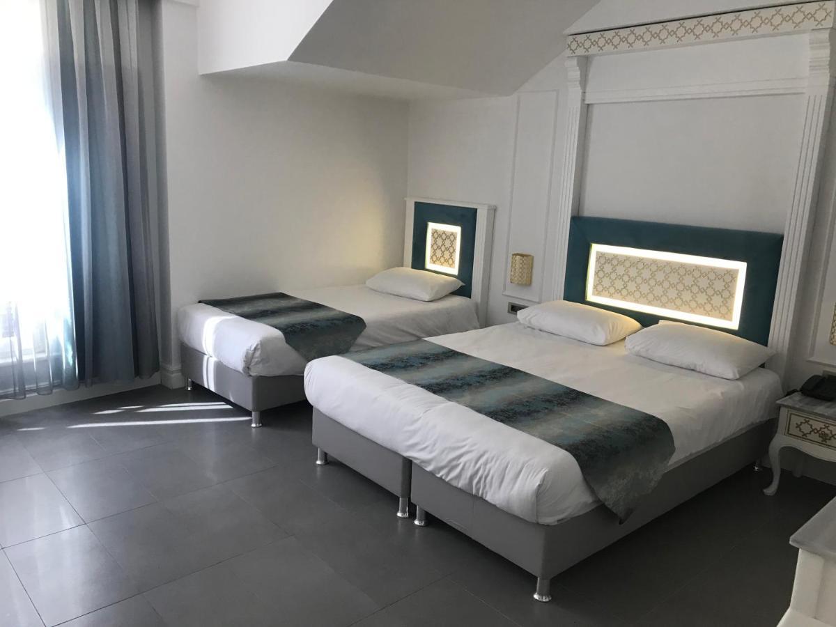 Basement Triple Room