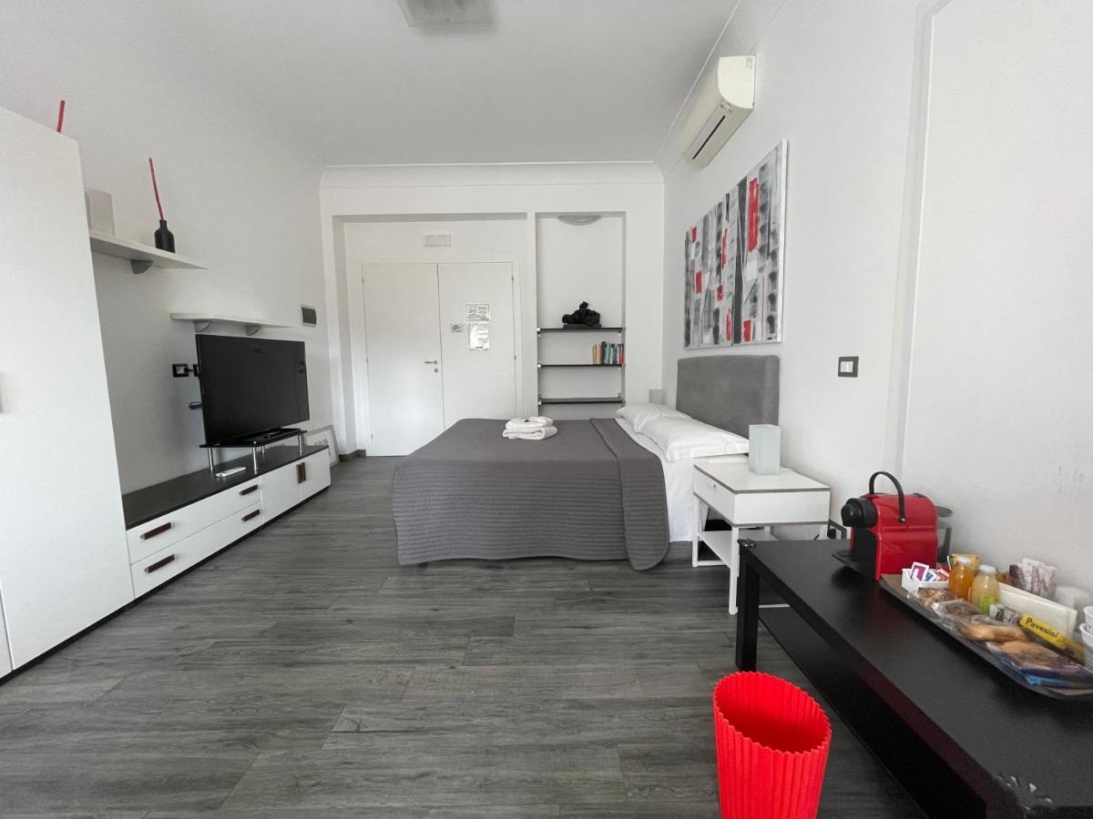 Triple Room Private External Bathroom