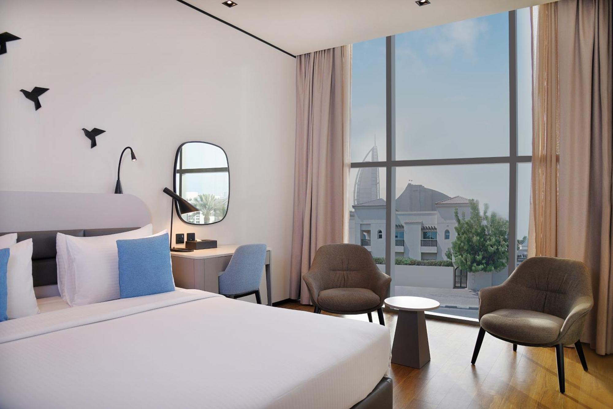 Superior Queen/Twin Room