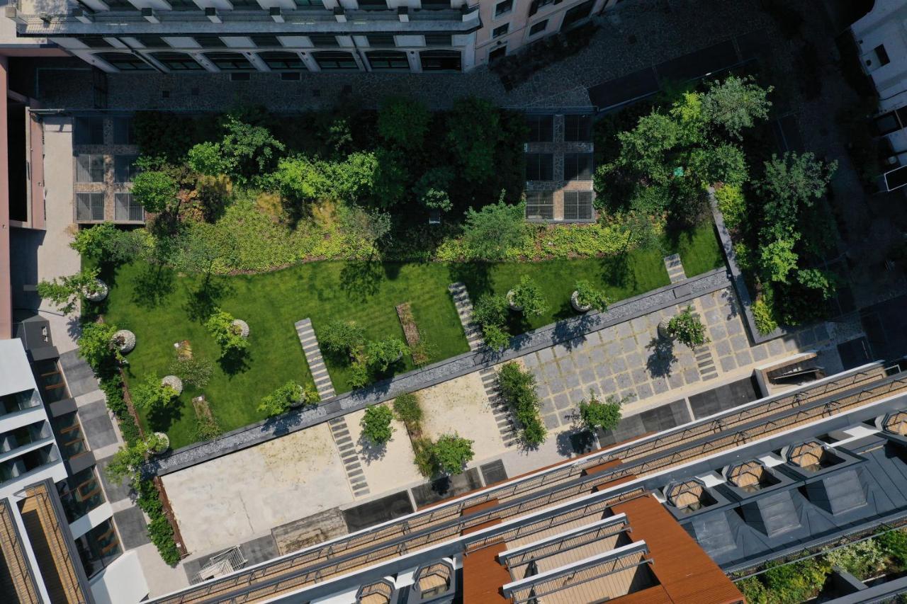Penthouse Suite V-Floor Garden View