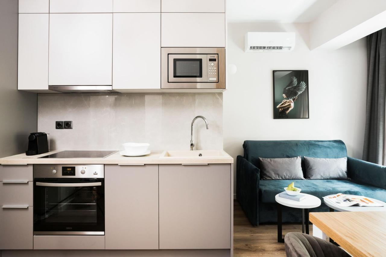 EASY 1-Bedroom Apartment