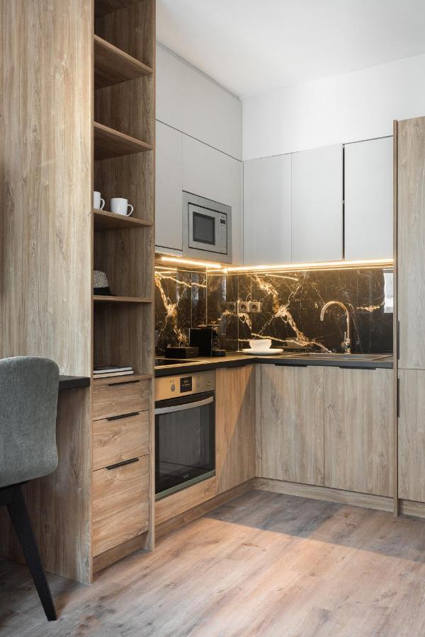 EASY 2-Bedroom Apartment