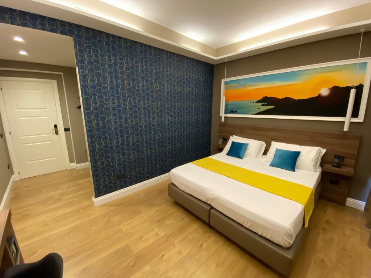 Deluxe Double or Twin Room Balcony