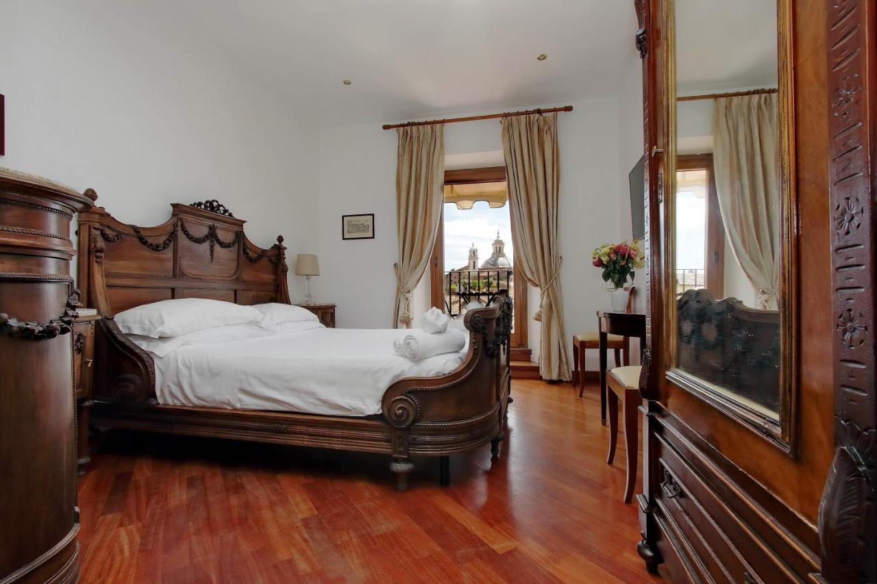 Suite Balcony