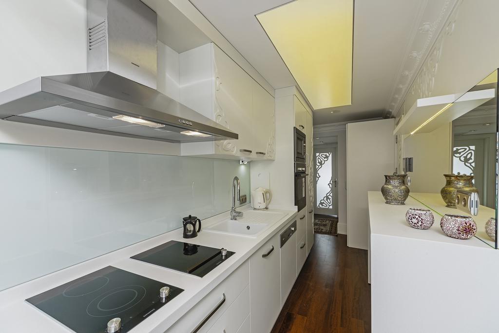One-Bedroom Apartment - Penthouse "Annex"