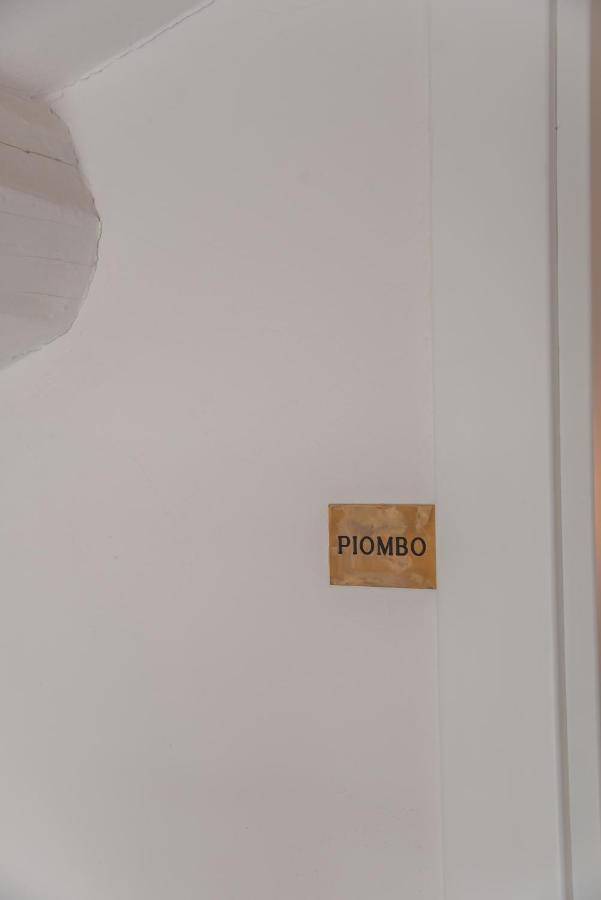 Single Room Private External Bathroom