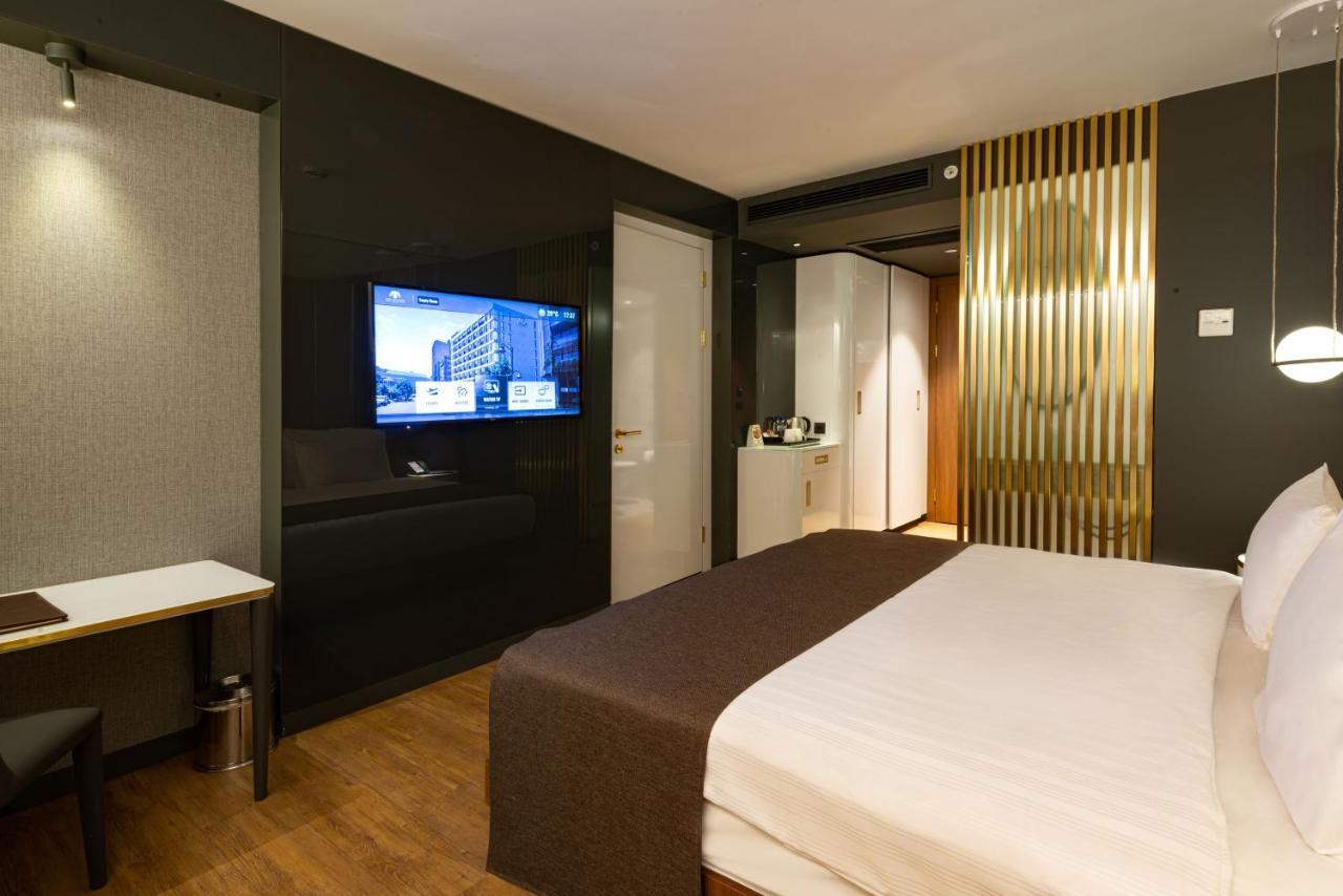 Superior Room with Sea View
