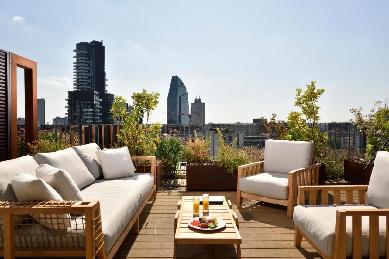 Penthouse Suite V-Floor City View