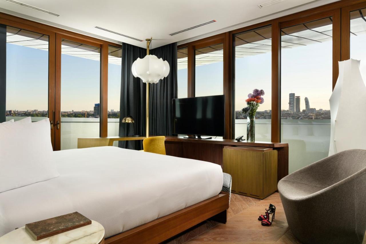 Penthouse Suite V-Floor Garden View