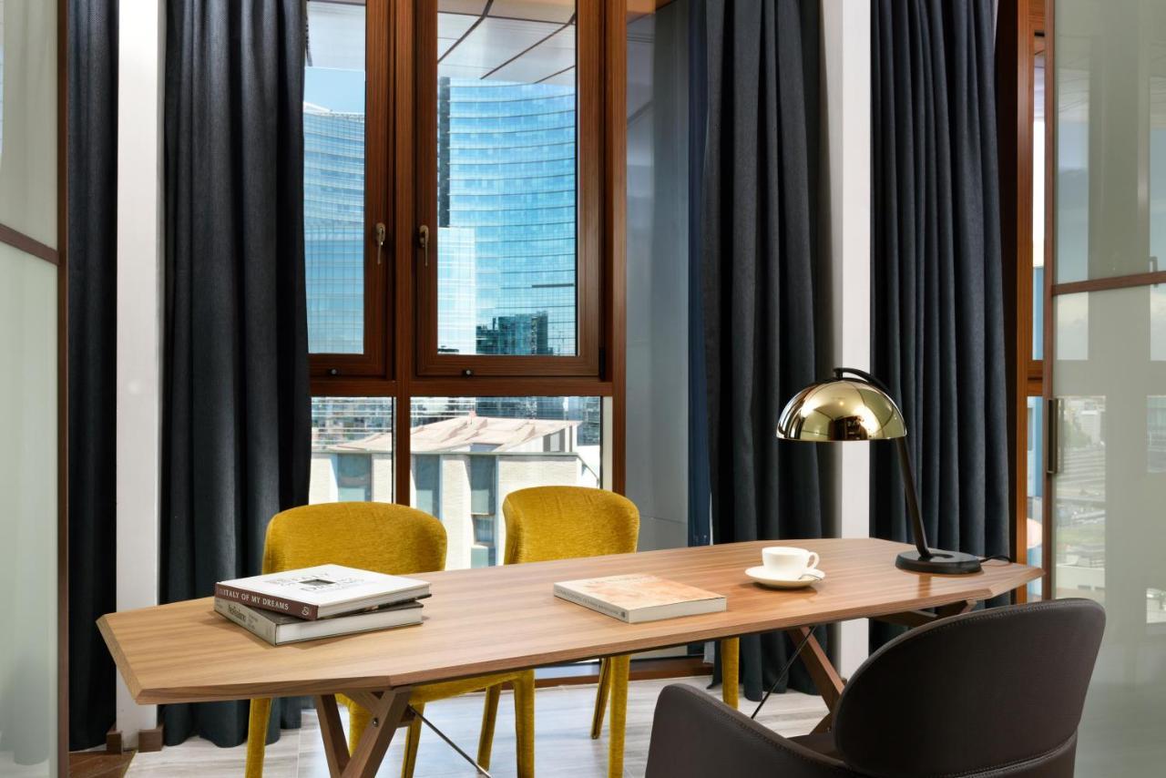 Penthouse Suite V-Floor City View
