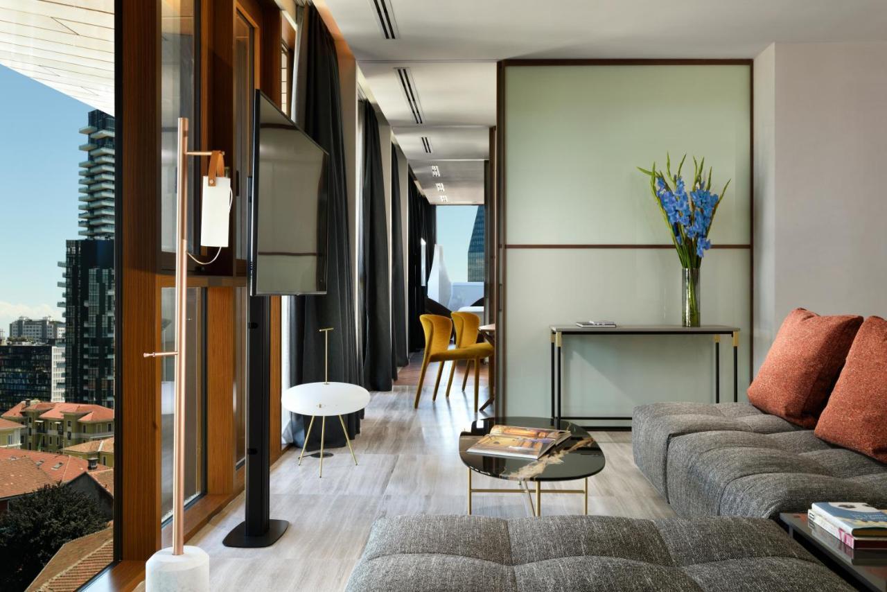 Penthouse Suite V-Floor City View