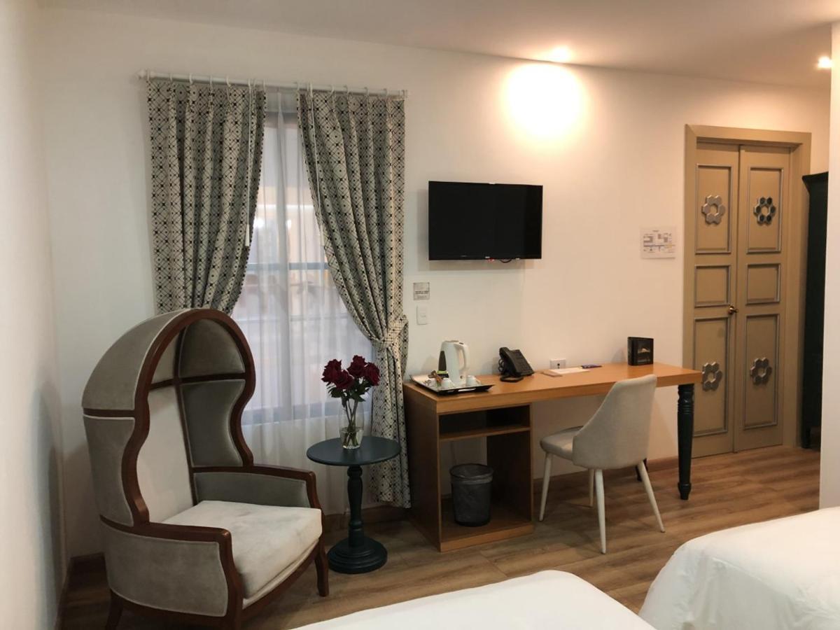 Standard Twin Room