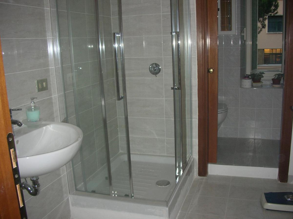 Double Room Private External Bathroom