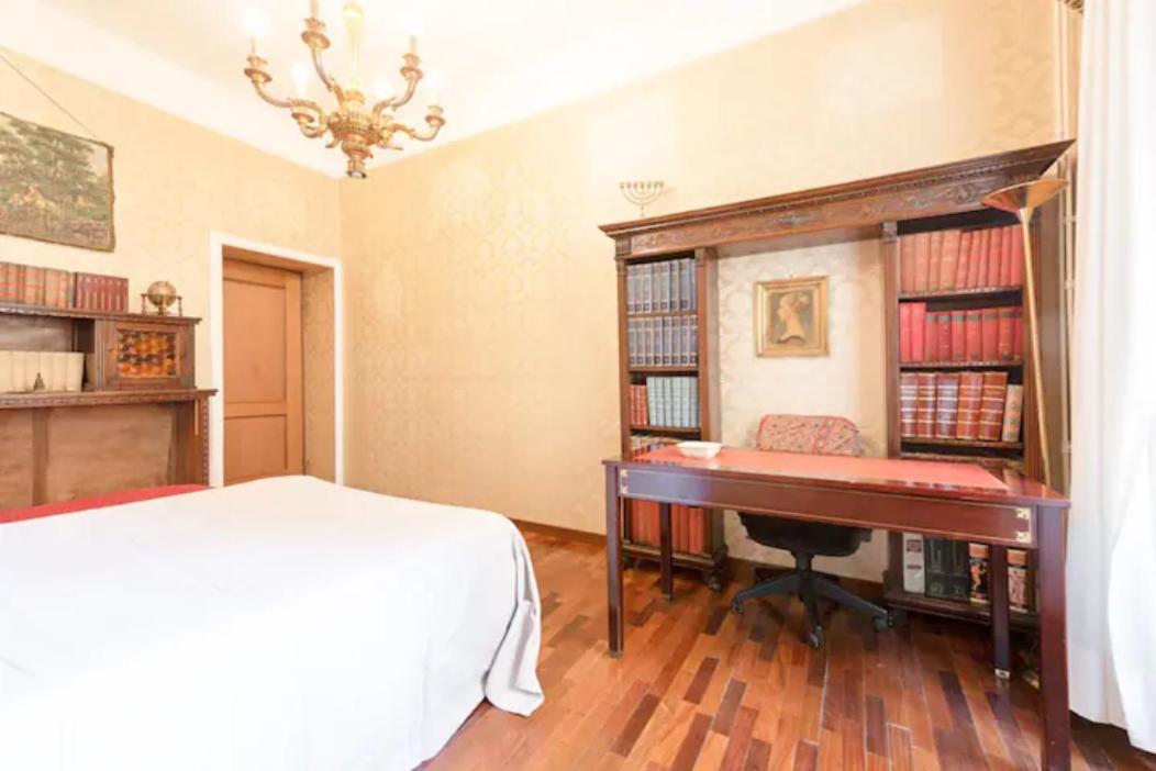 Double Room Private External Bathroom