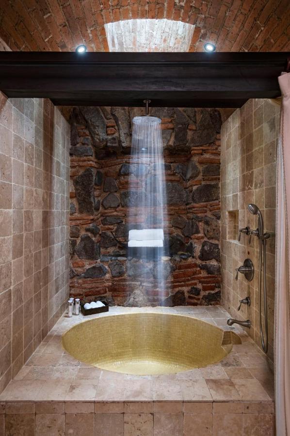 Suite Hot Tub