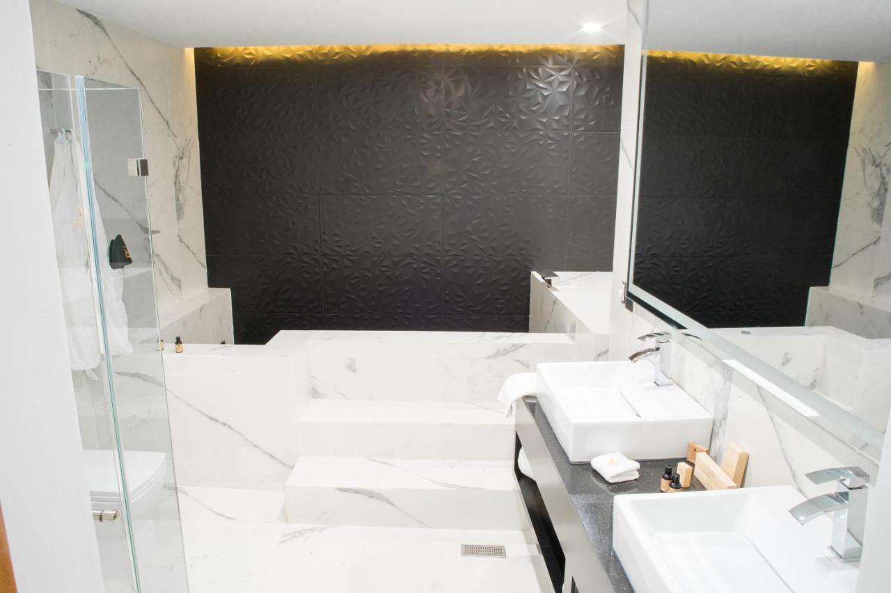 Suite Private Pool