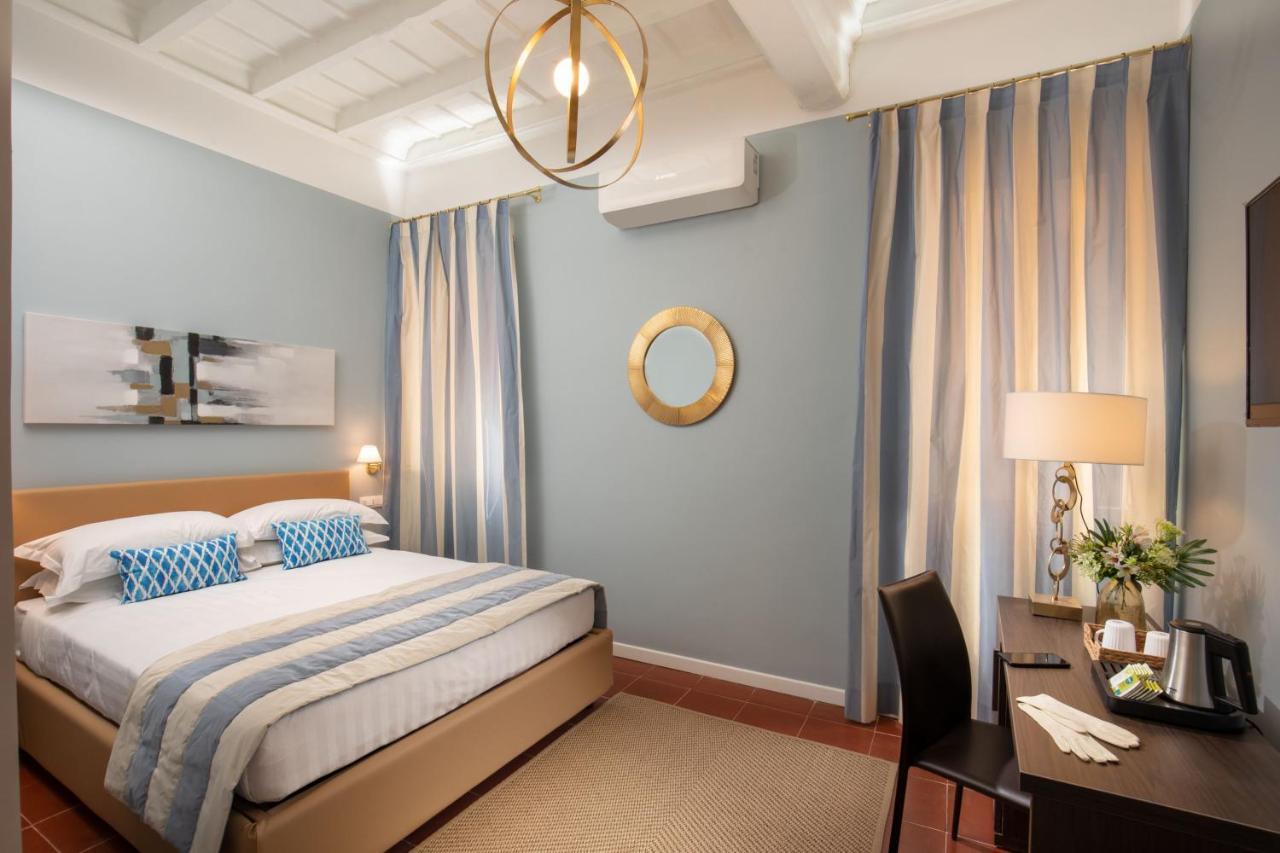 Deluxe Double Room Bath