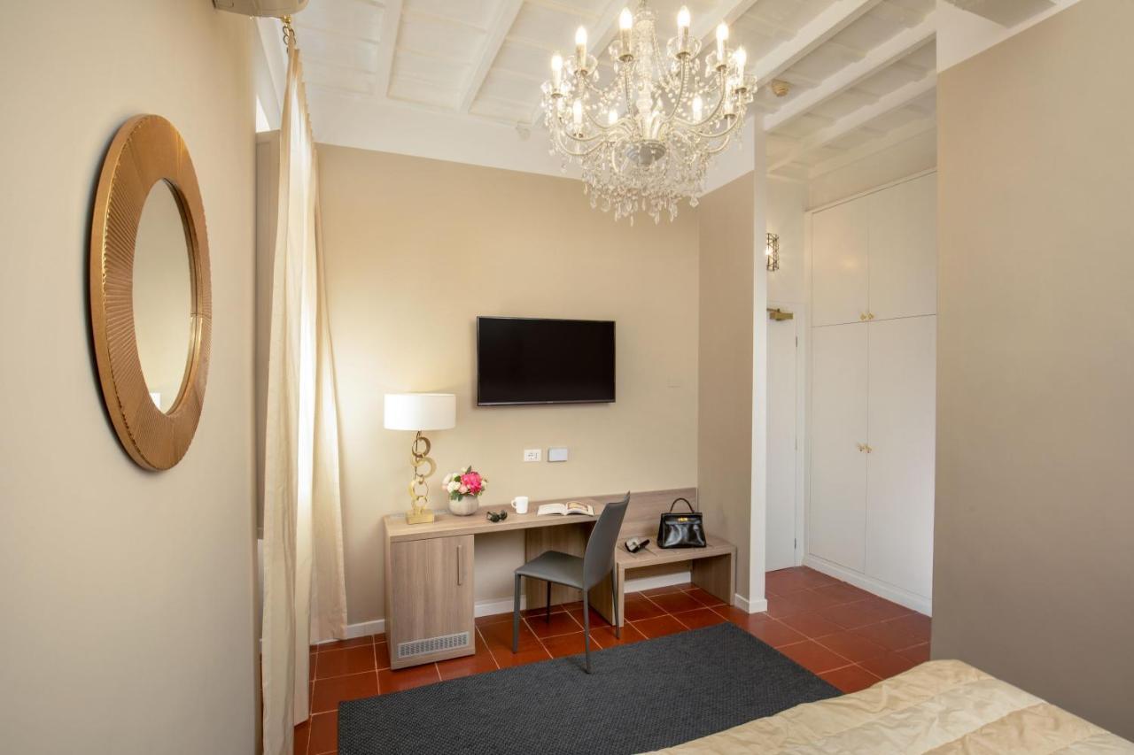 Deluxe Double Room Bath