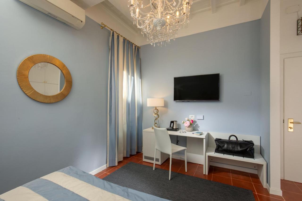 Deluxe Double Room Bath