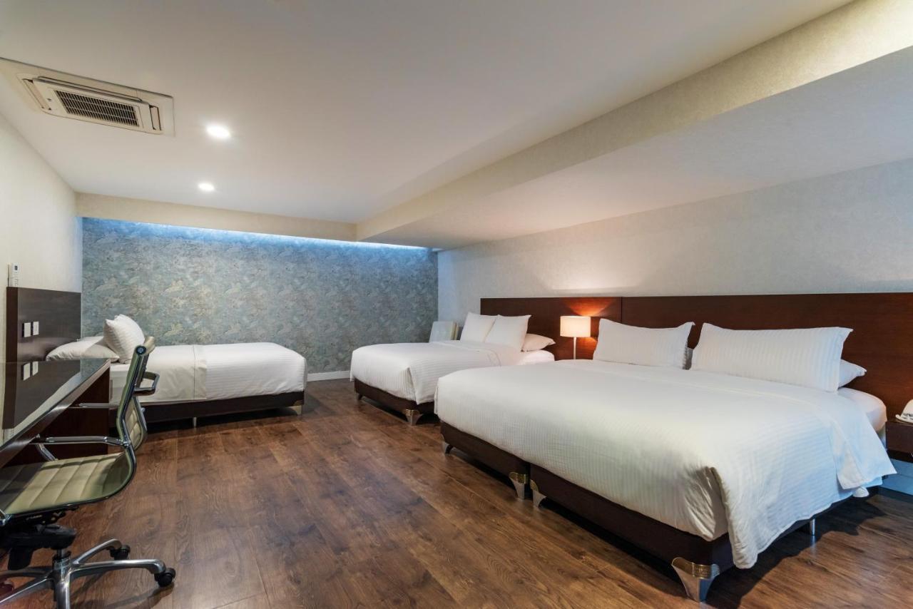 Deluxe Triple Room
