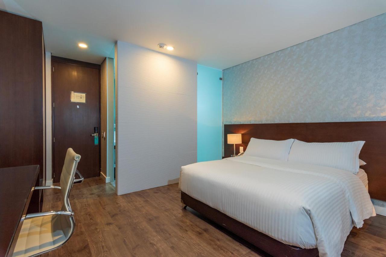 Queen Room