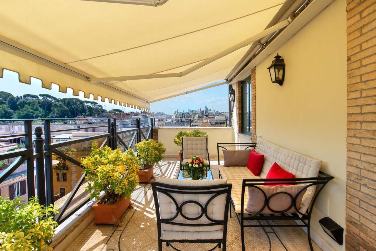 One-Bedroom Suite City View