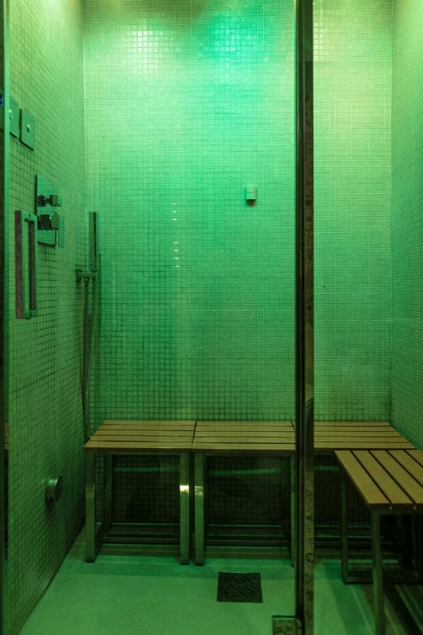 Superior Suite Spa Bath Steam Sauna