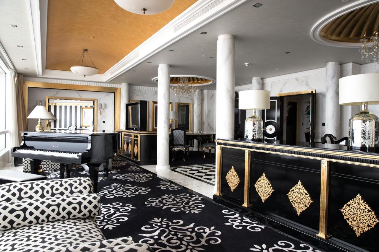 Presidential Suite Panoramic Skyline Views Airport Transfers Direct Connectivity to Museum of The Future Complimentary Signature Afternoon Tea Evening Sundowners Soft Refreshments Canapes
