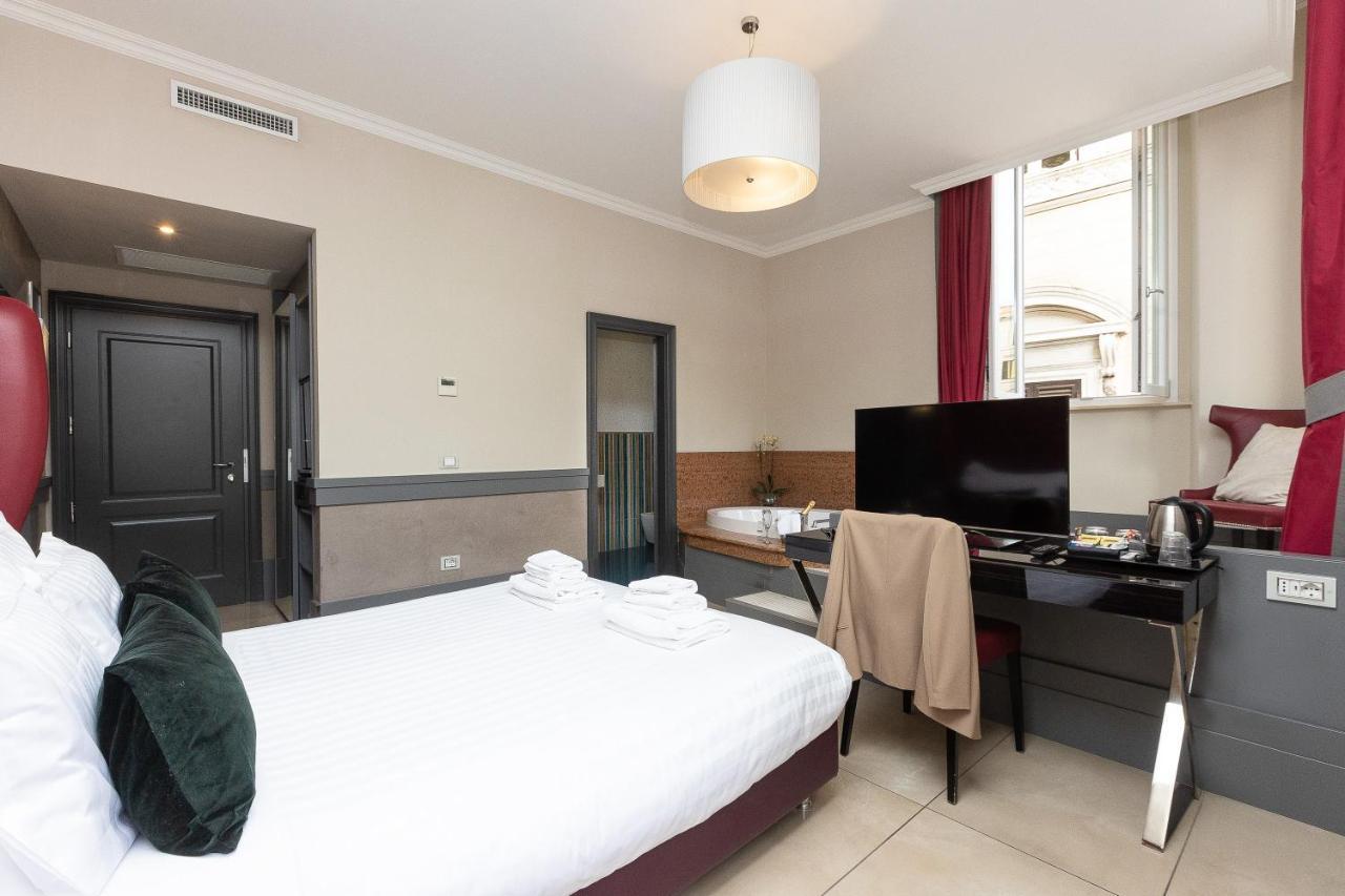 Deluxe Double Room Bath