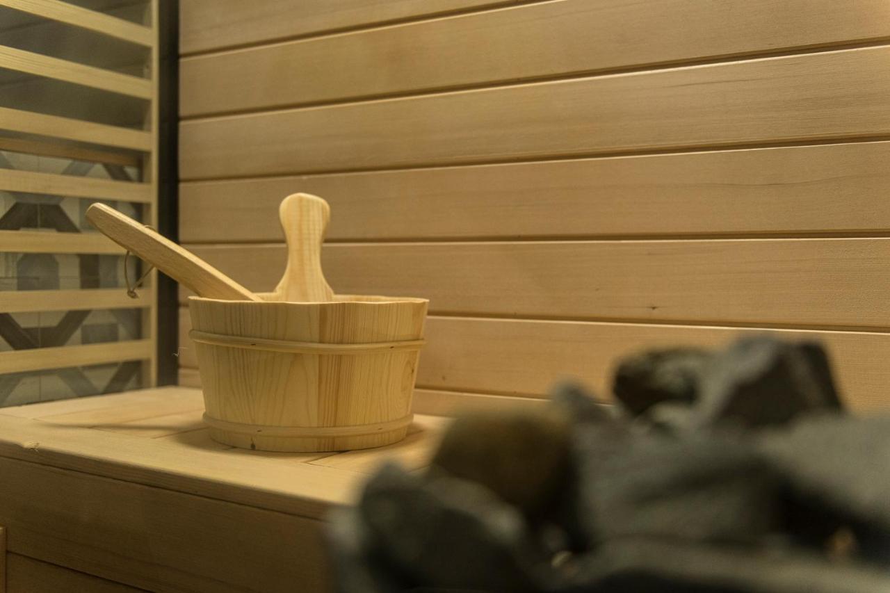 Senior Suite Spa Bath Sauna