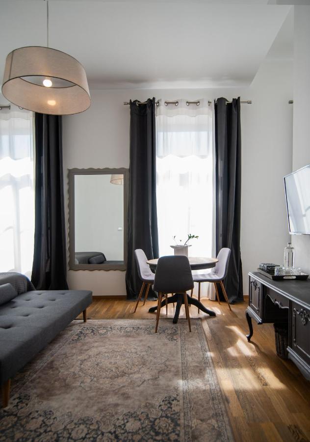 One Bedroom Family Suite up to 4 guests