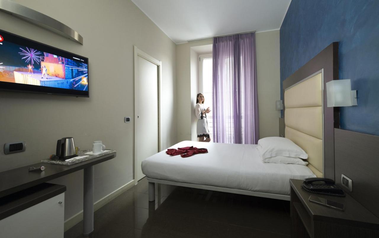 Single Room Small Double Bed